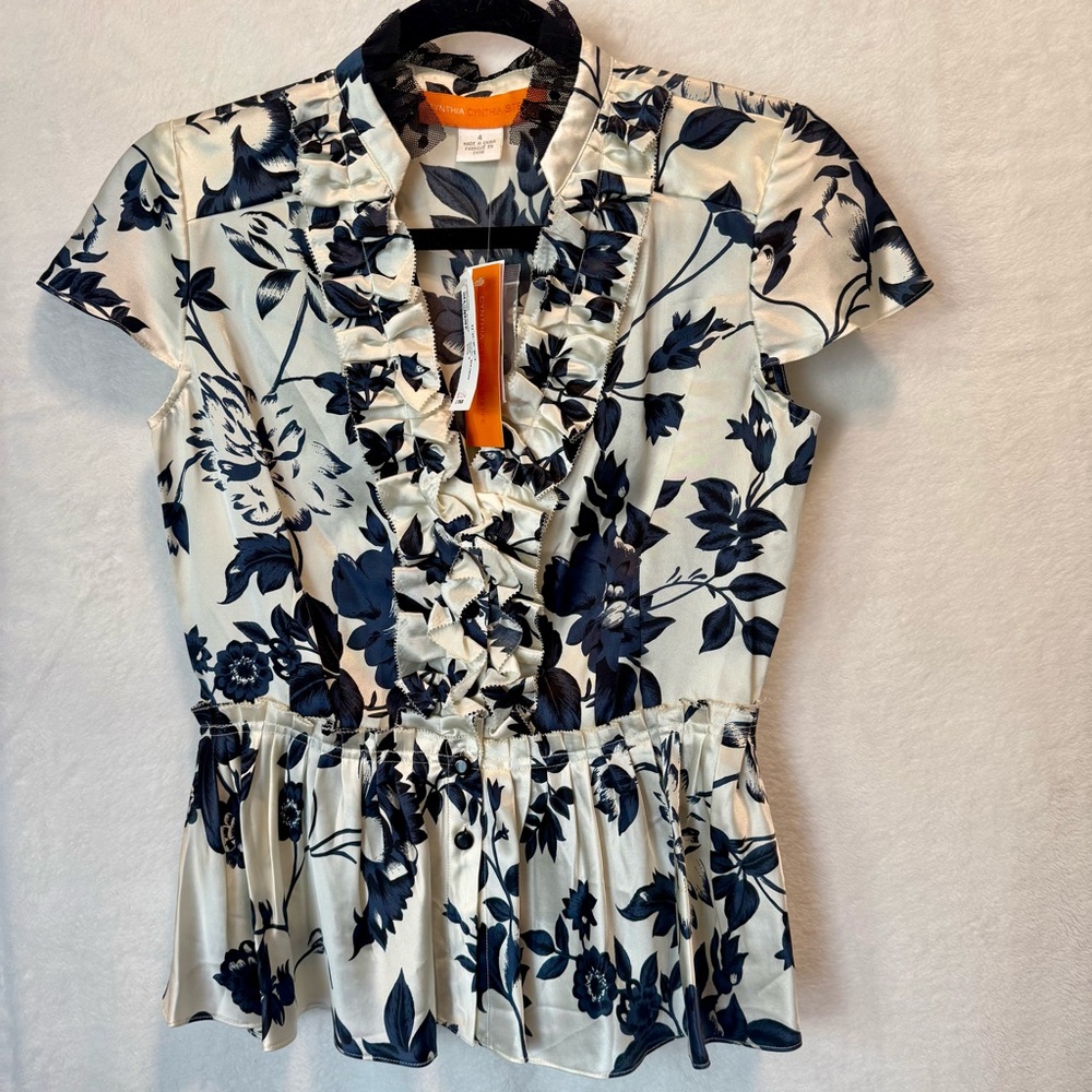 Cynthia Steffe V-Neck Peplum Blouse Navy Ivory Floral Ruffle 100% Silk